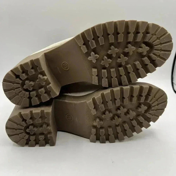 Wild Pair Womens 8.5 White Bentli Nubuck Embellished Combat & Lace-up Boots - Picture 11 of 12